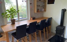 Stuga Pa Rossoe, Stroemstad
