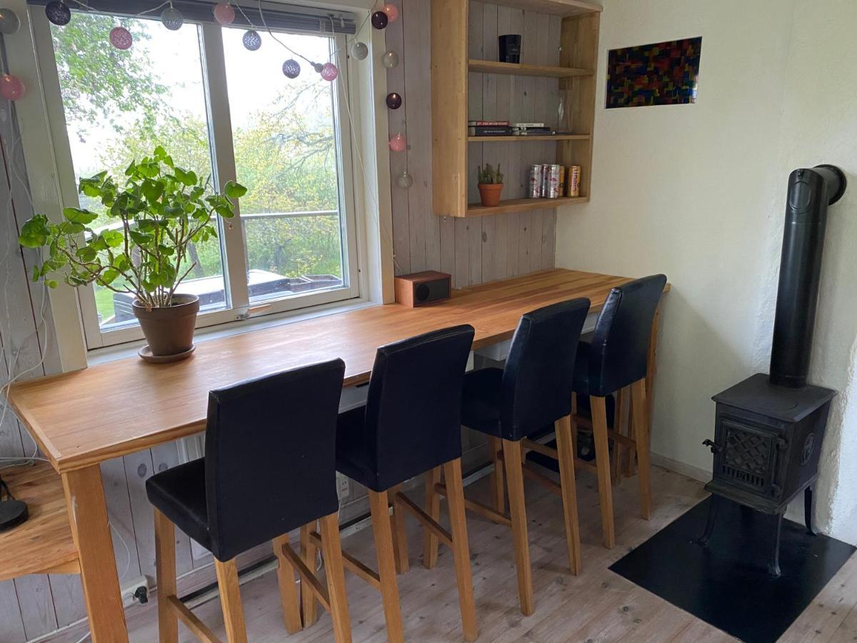 Stuga Pa Rossoe, Stroemstad Buitenkant foto